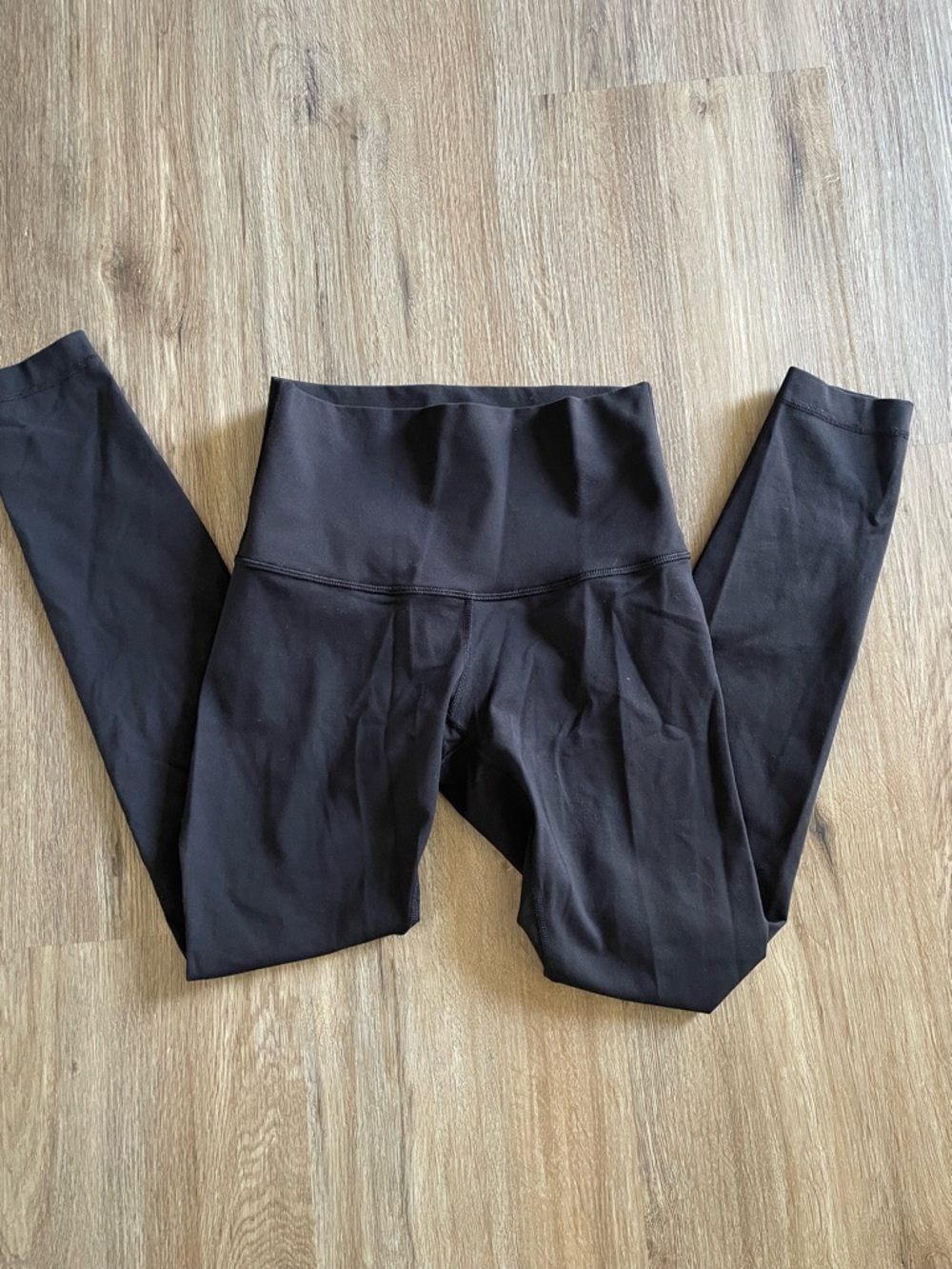 Lululemon leggings size 6